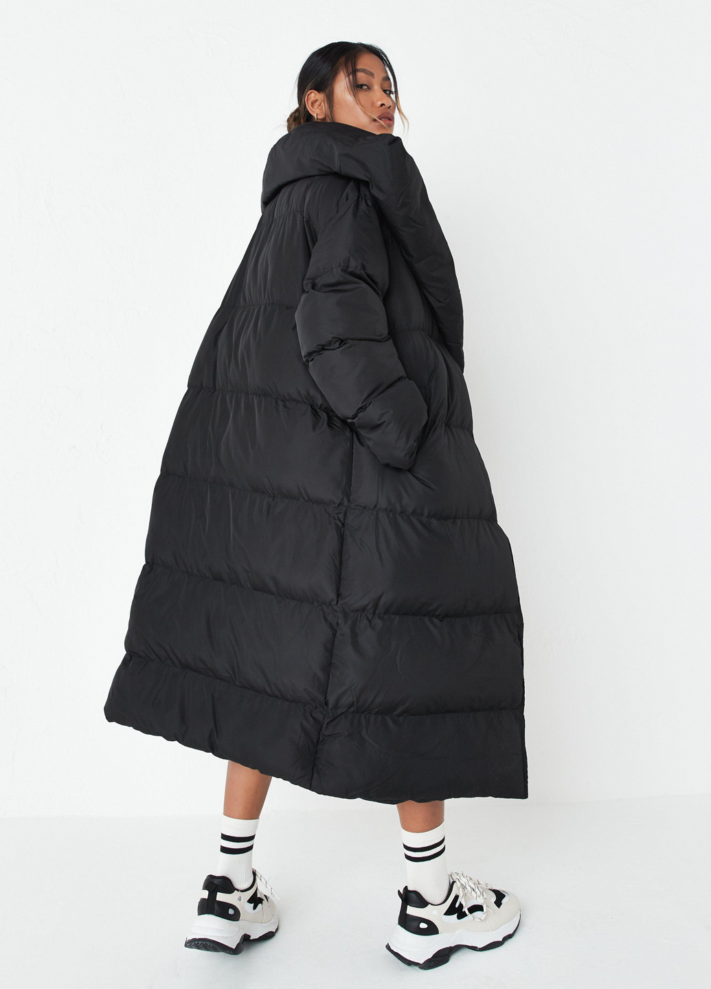 Черная зимняя куртка куртка-одеяло Missguided