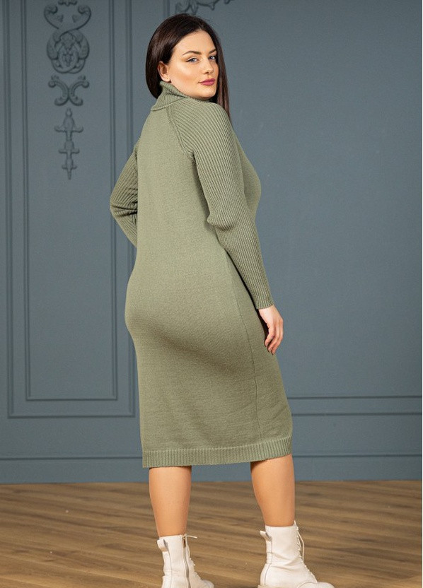 Оливкова кежуал в'язане плаття "софі" - оливковий - size + Prima Fashion Knit однотонна