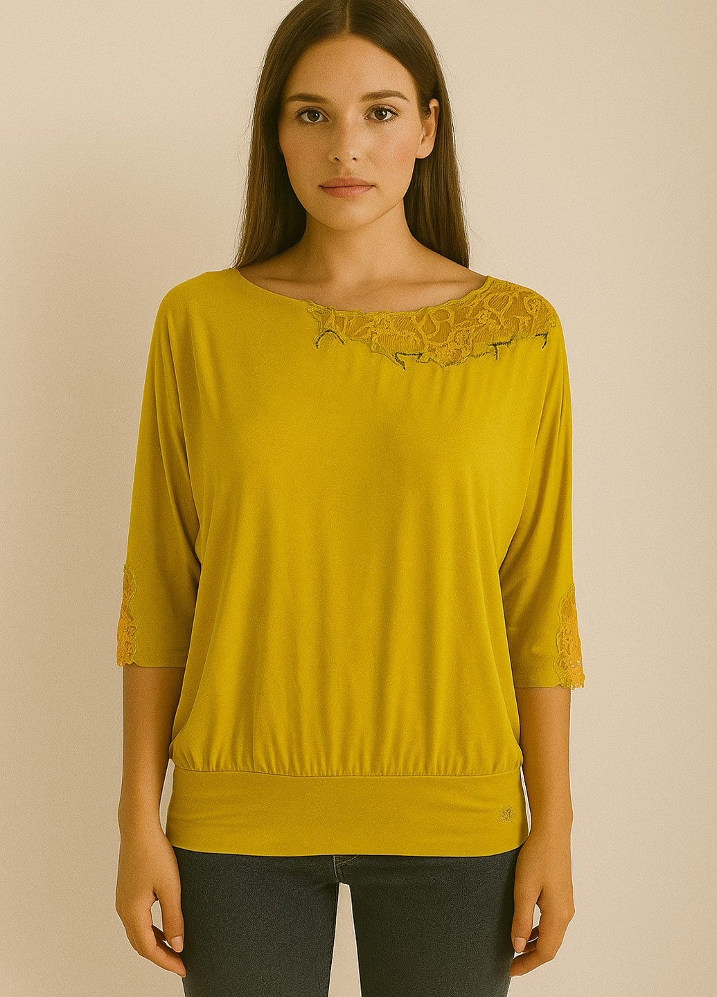 Гірчична блуза Sassofono