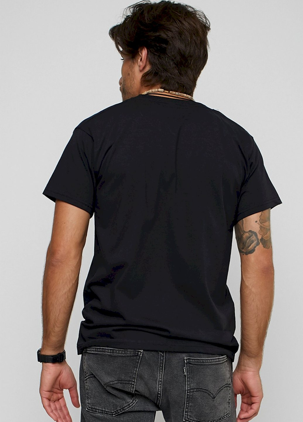 Чорна футболка чоловіча YAPPI