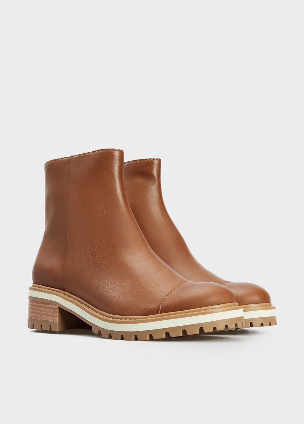 Осенние ботинки Schutz без декора