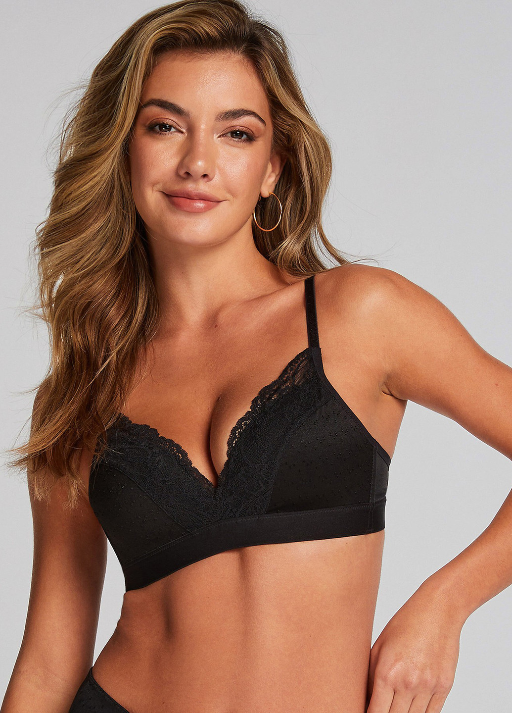 Чёрный бралетт бюстгальтер Hunkemoller без косточек полиамид