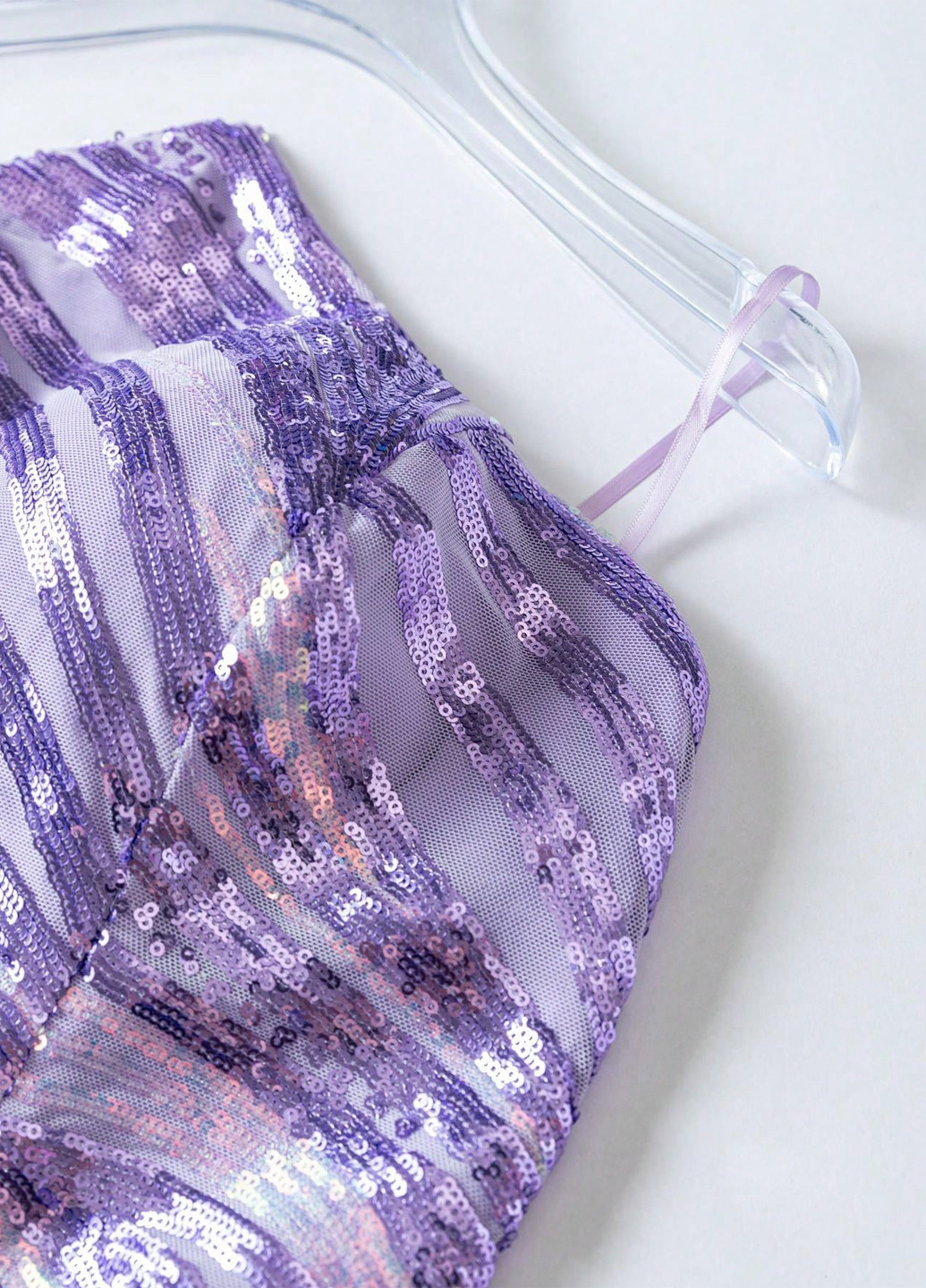 Фиолетовое вечернее платье годе, с открытыми плечами, бандо, с открытой спиной SHEIN с геометрическим узором