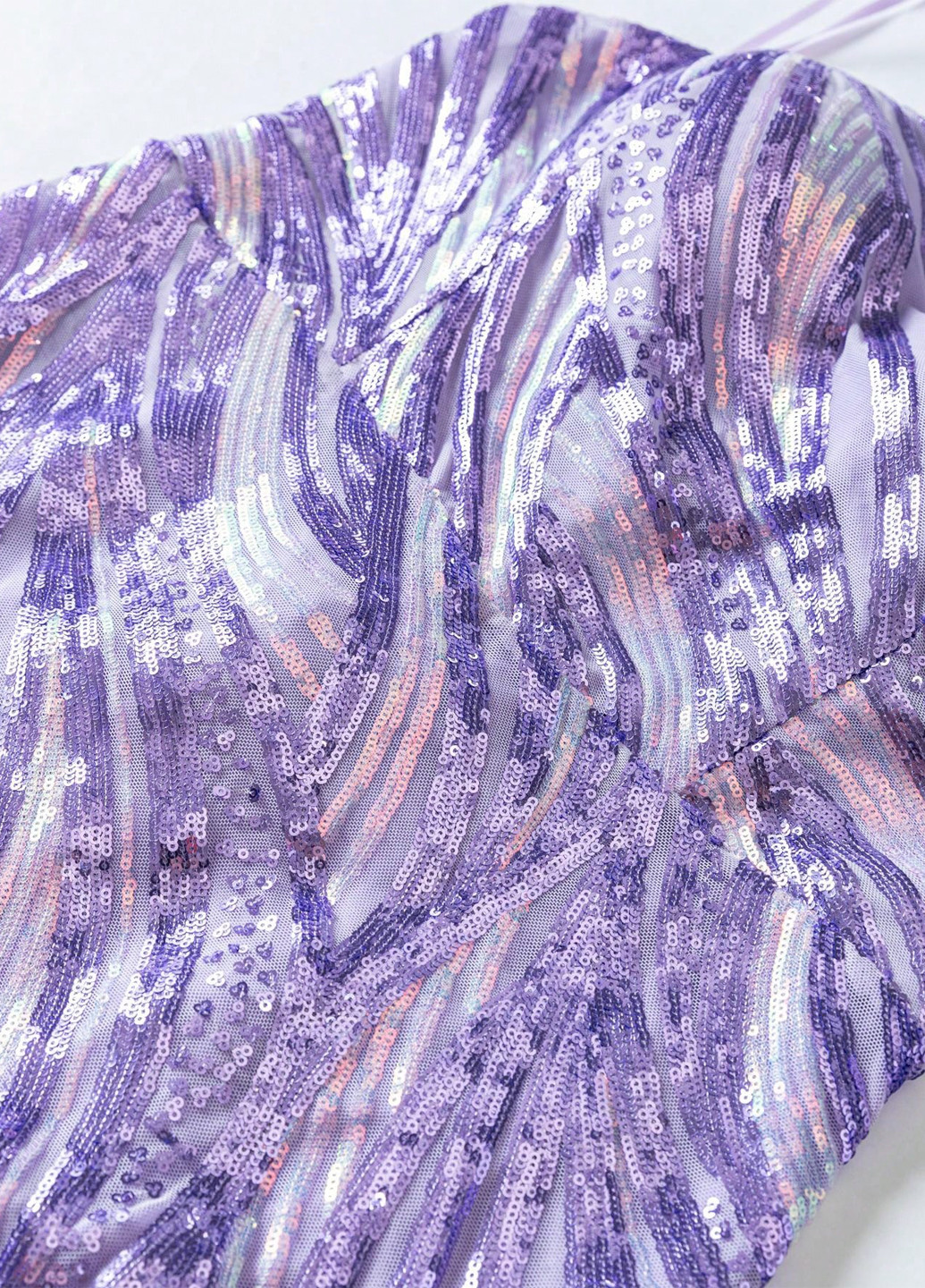 Фиолетовое вечернее платье годе, с открытыми плечами, бандо, с открытой спиной SHEIN с геометрическим узором