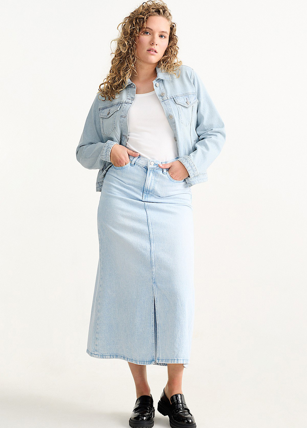 Голубая демисезонная куртка C&A