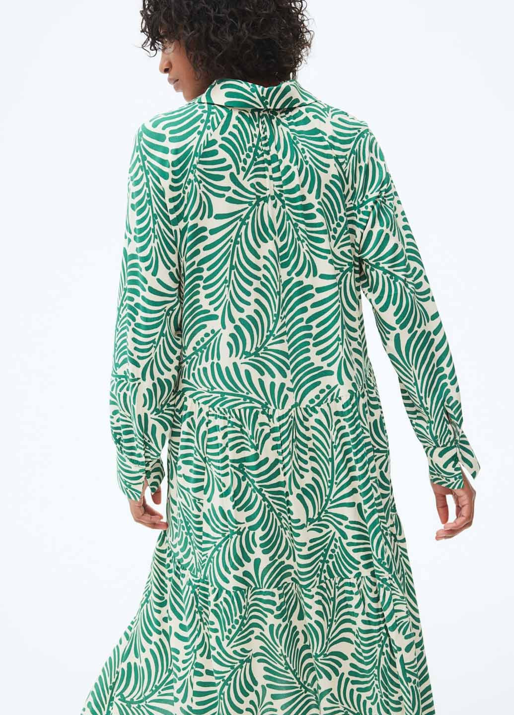 Зелена кежуал сукня кльош H&M з абстрактним візерунком