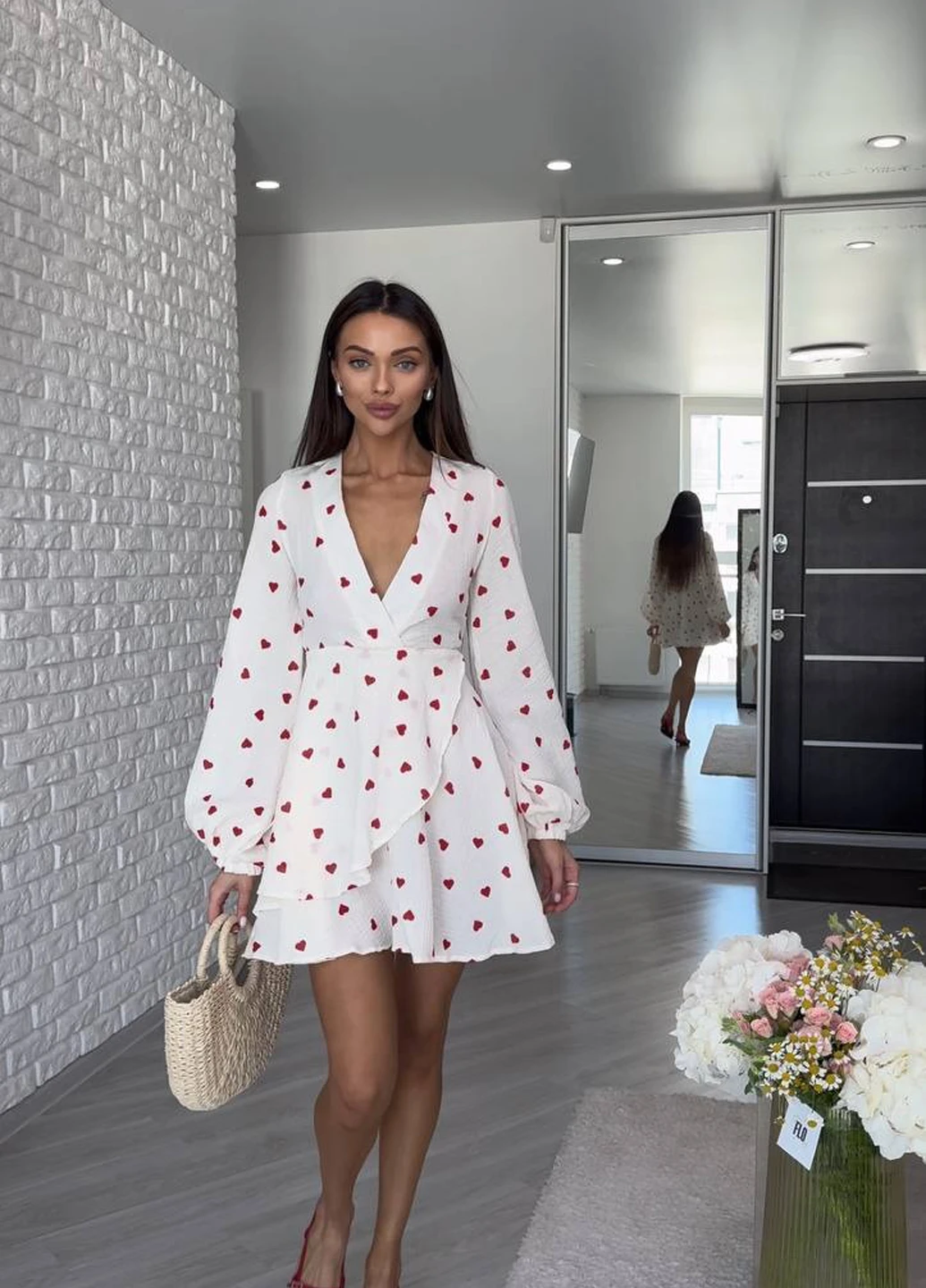 Білий кежуал сукня на запах Fashion сердечка