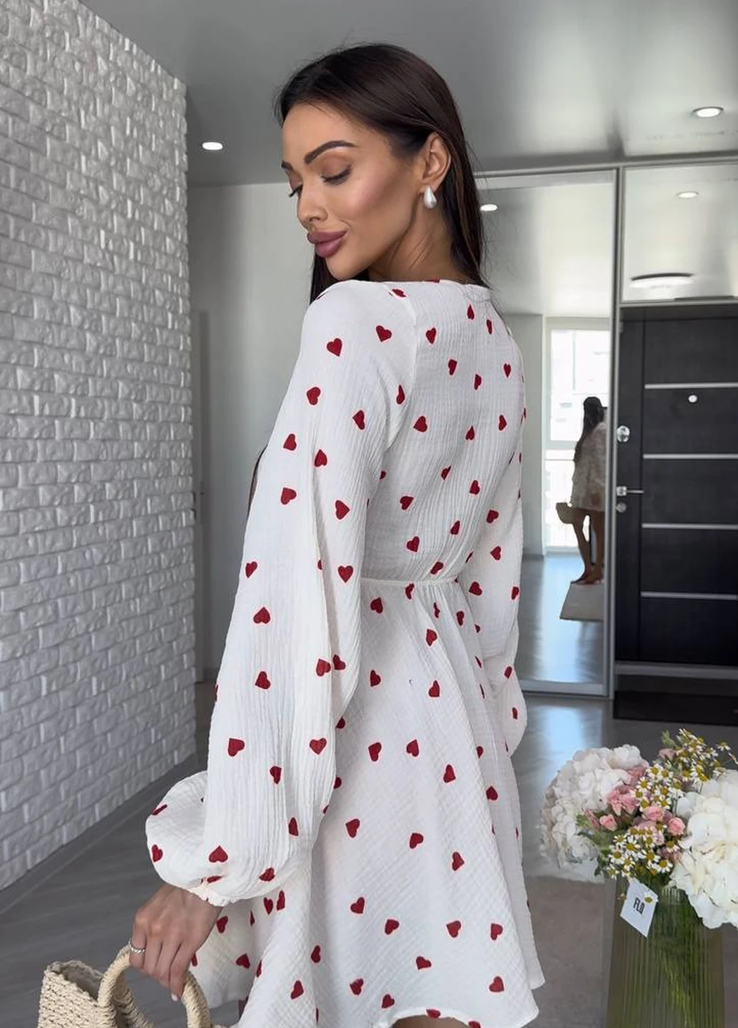 Білий кежуал сукня на запах Fashion сердечка