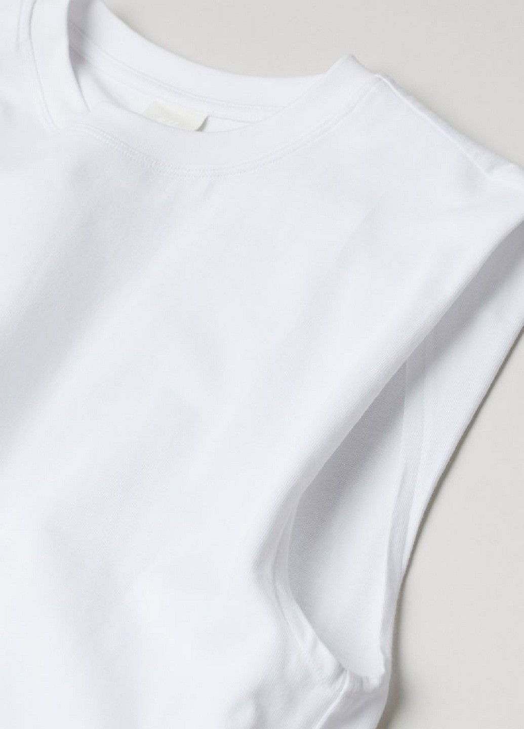 Белое спортивное платье H&M однотонное