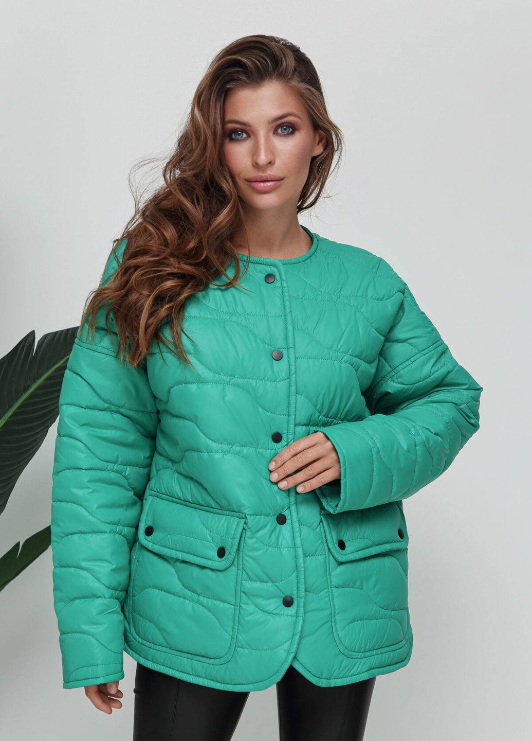Зеленая демисезонная куртка Nenka