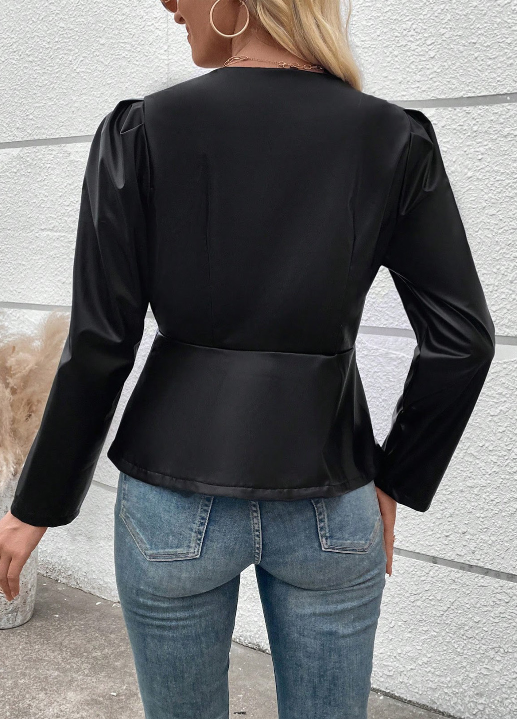 Чорна демісезонна куртка куртка-піджак SHEIN