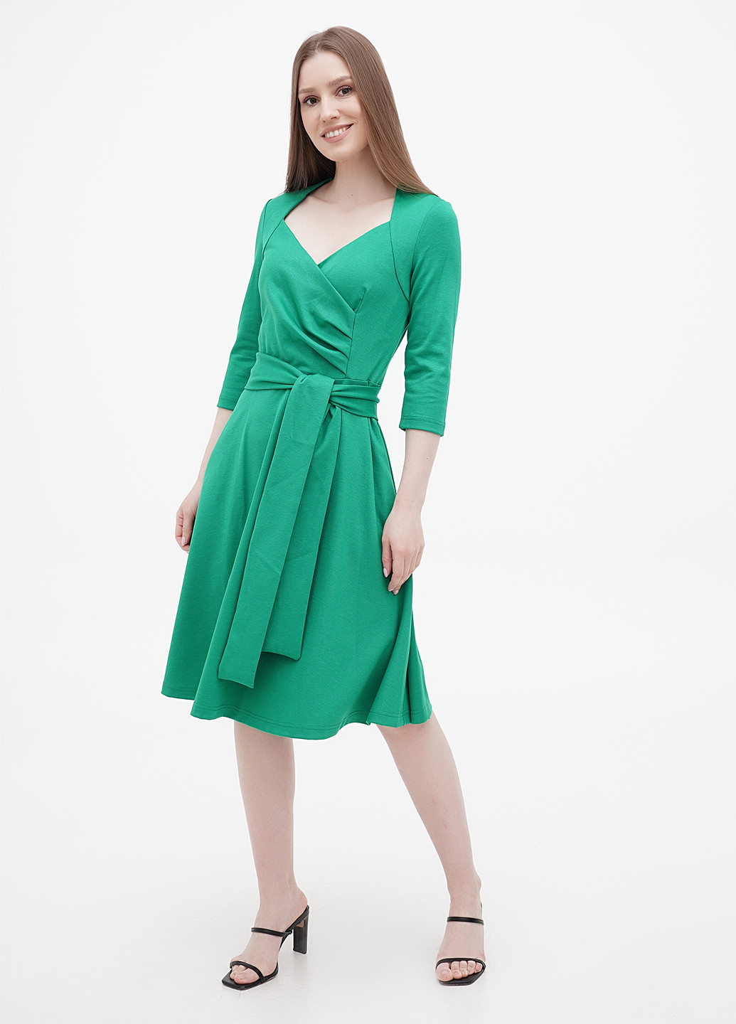 Зеленое кэжуал платье на запах, клеш Maurini однотонное