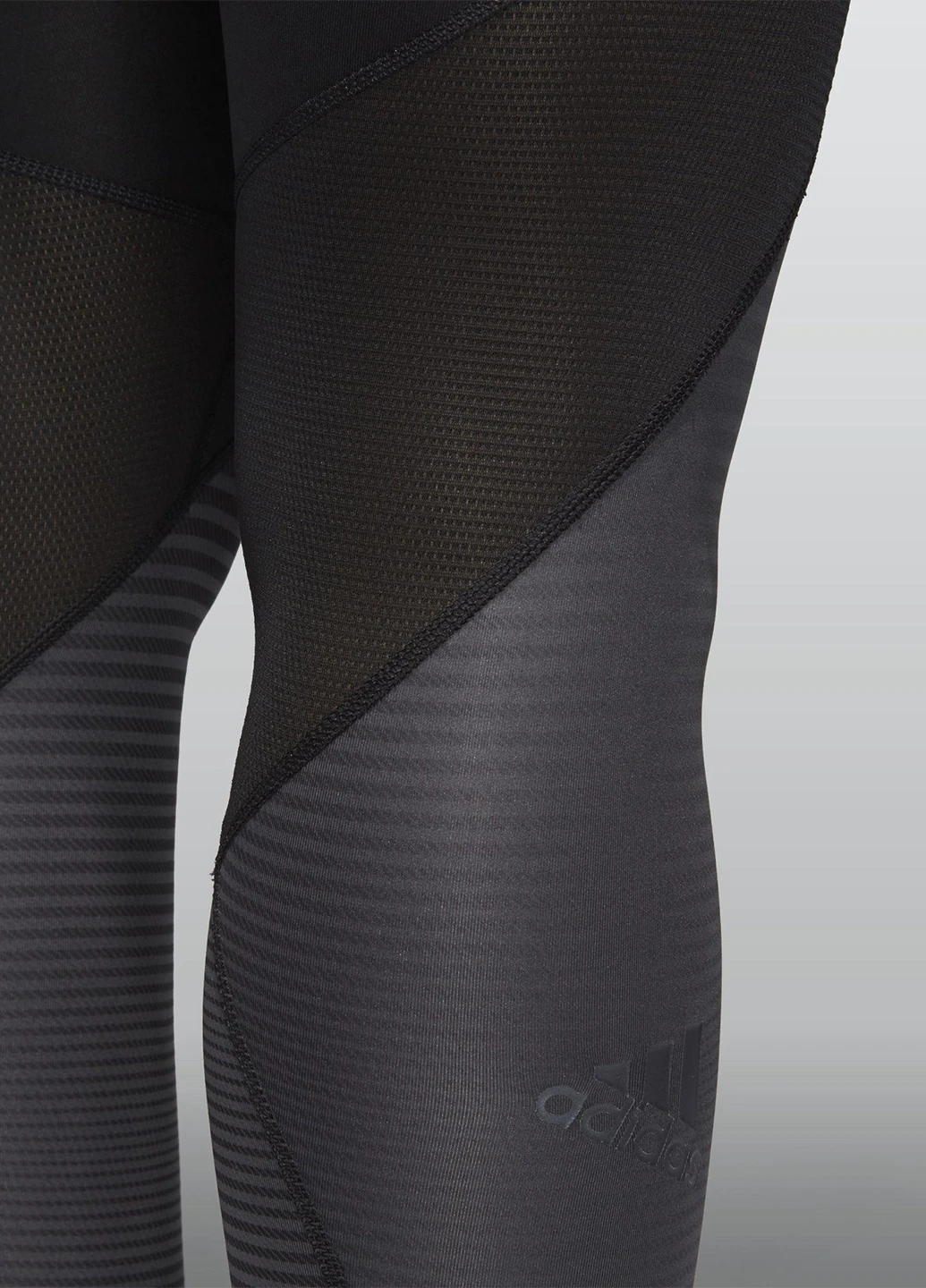 Черные демисезонные леггинсы adidas