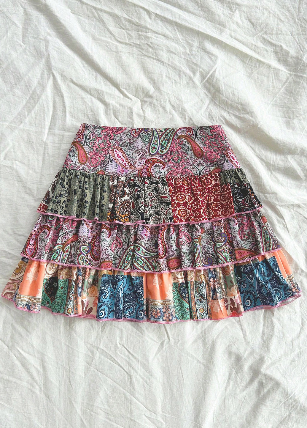 Разноцветная кэжуал "турецкие огурцы" юбка SHEIN клешированная