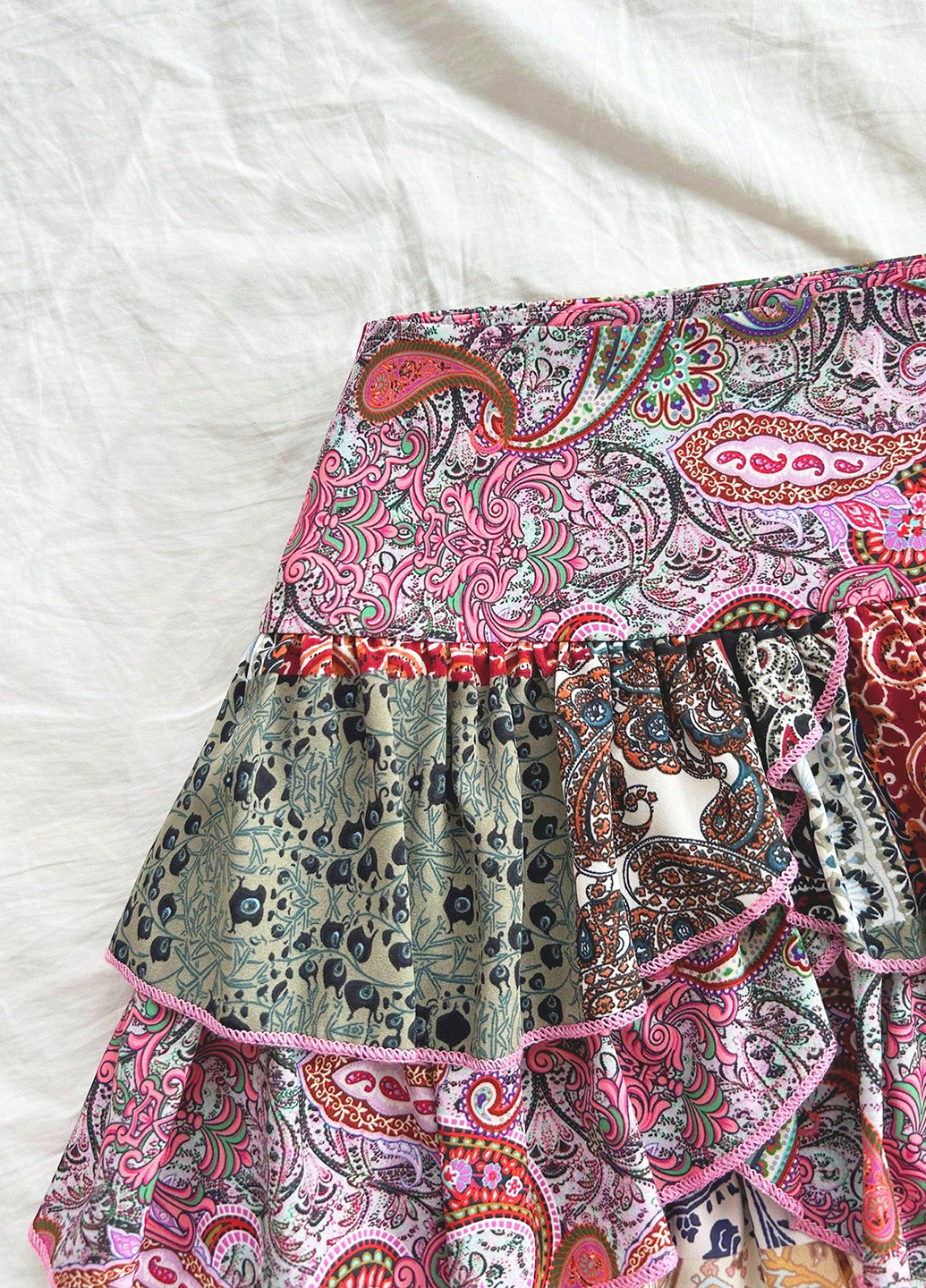 Разноцветная кэжуал "турецкие огурцы" юбка SHEIN клешированная