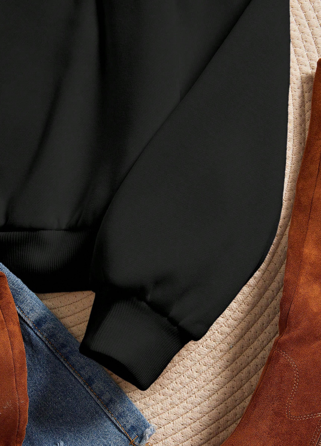 Черный свитшот SHEIN надпись без декора (332709292)