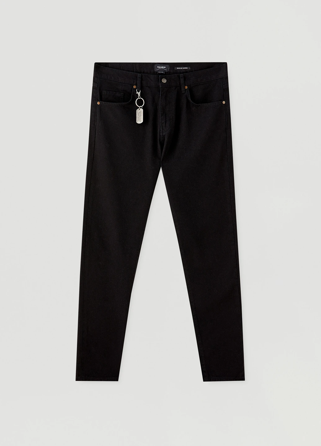 Черные демисезонные зауженные джинсы Pull & Bear