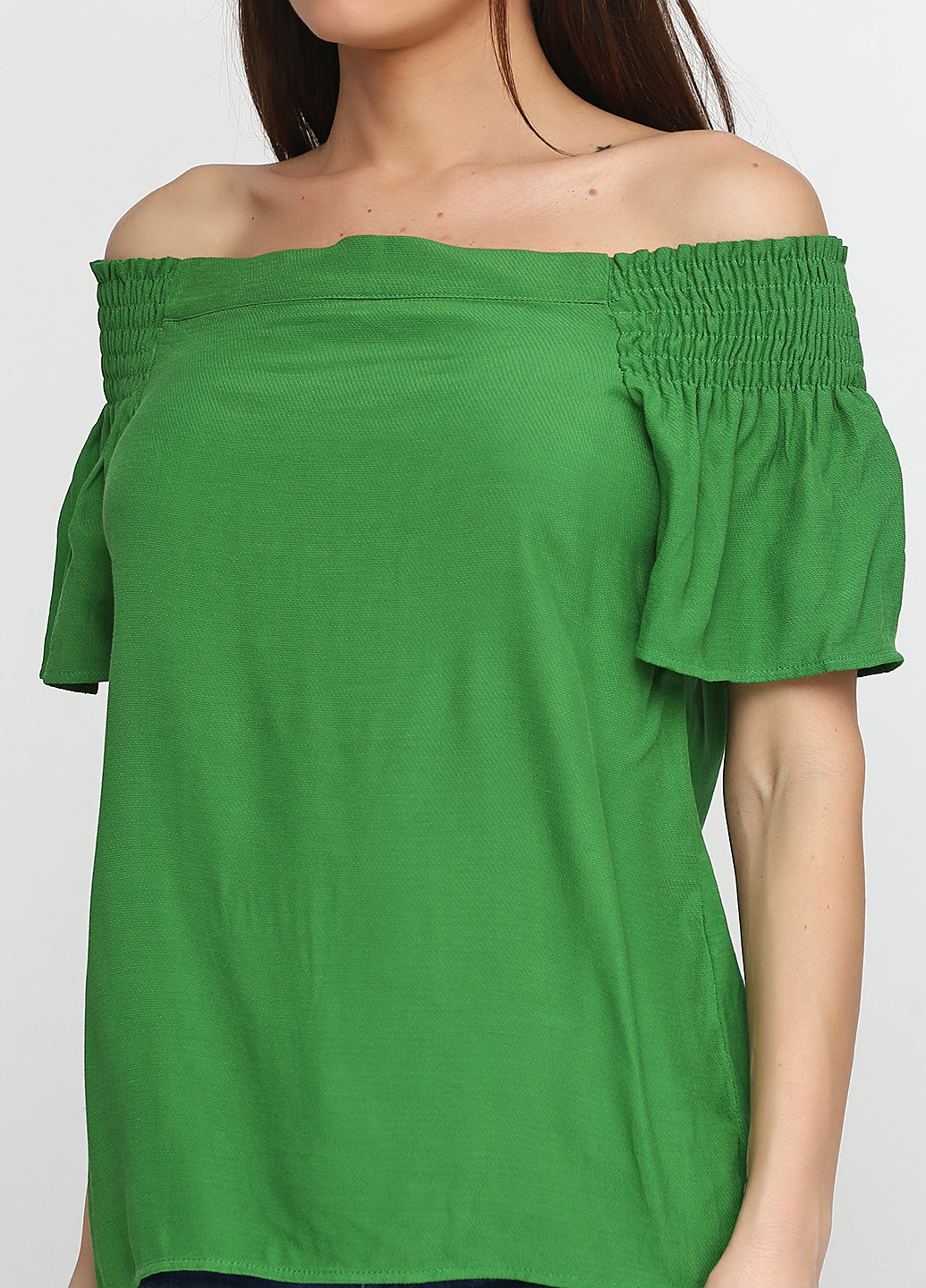 Зеленая летняя блуза Massimo Dutti