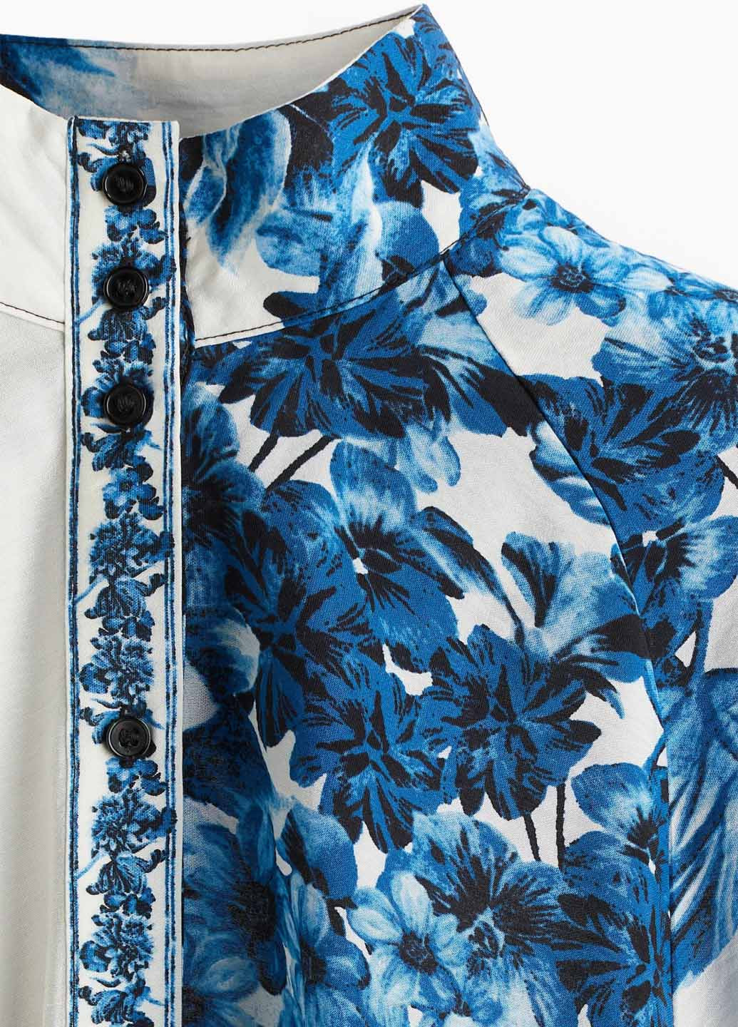 Синее кэжуал платье клеш H&M с цветочным принтом