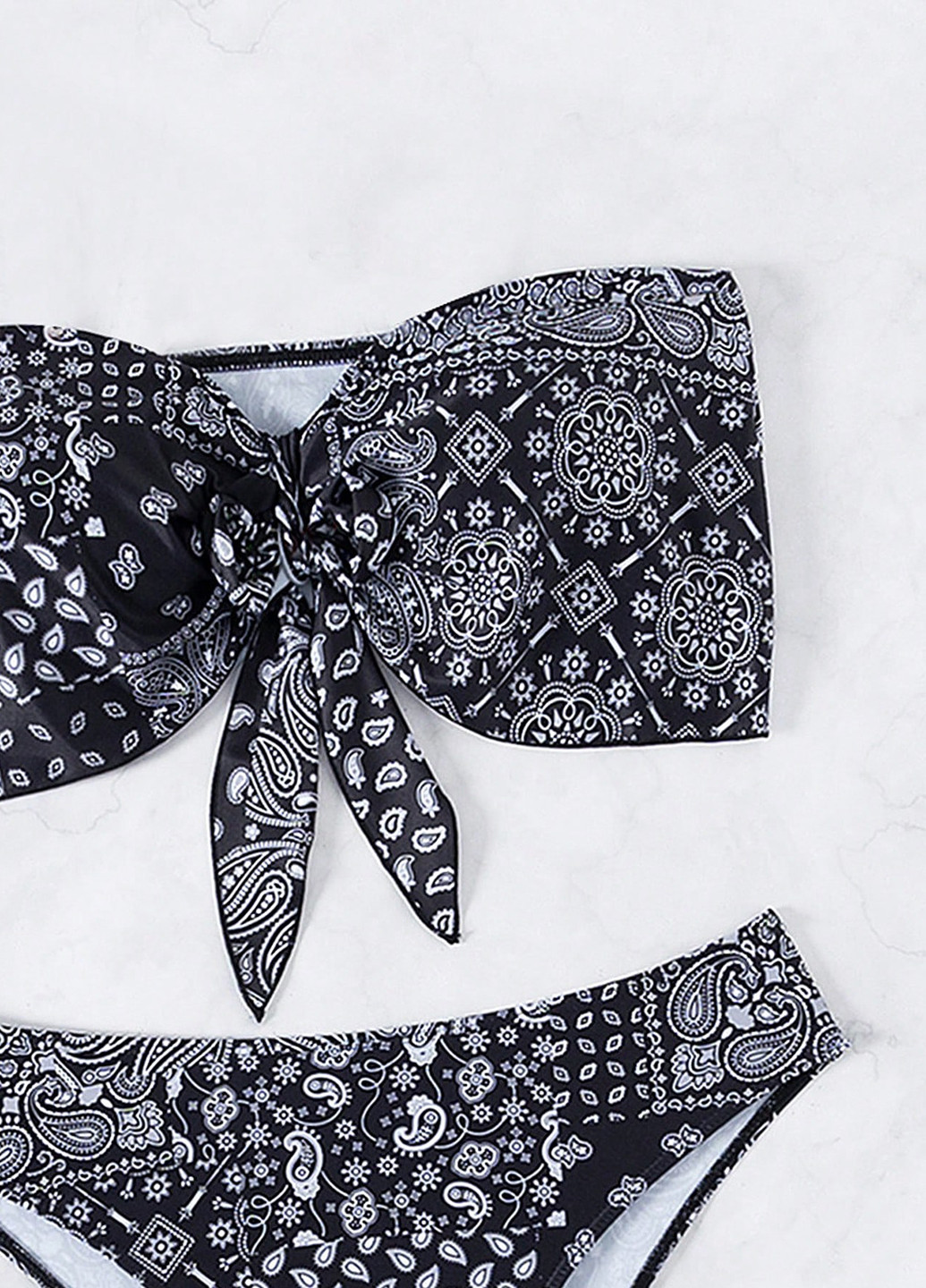 Черно-белый летний купальник (лиф, трусики) бандо, раздельный SHEIN