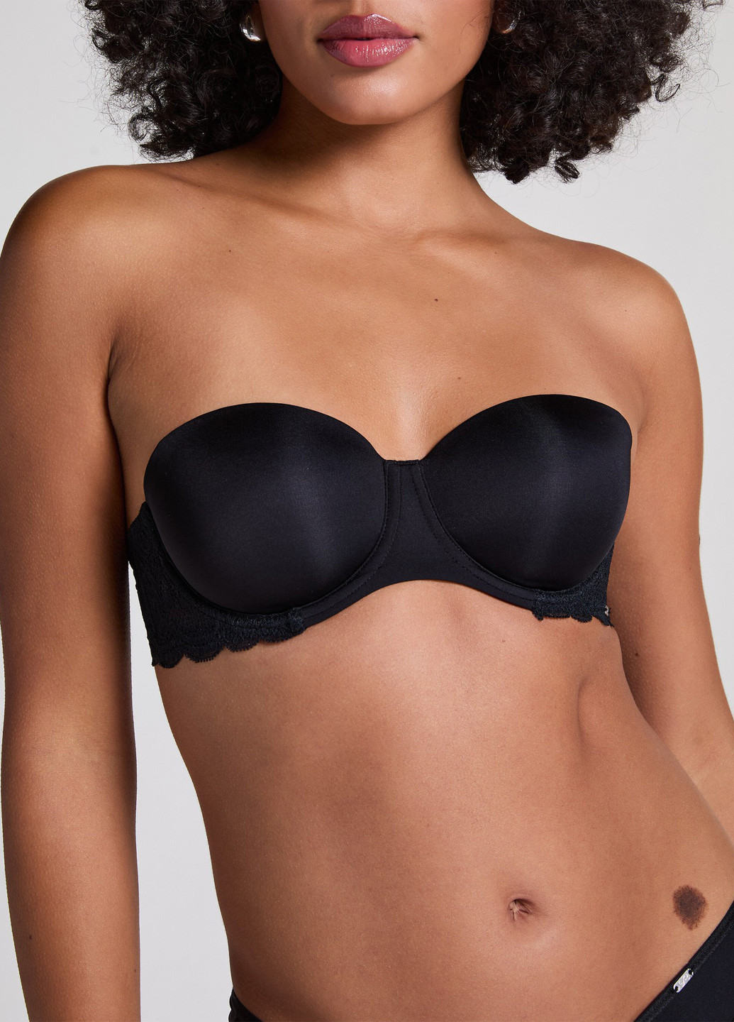 Чёрный балконет бюстгальтер Hunkemoller с косточками полиамид