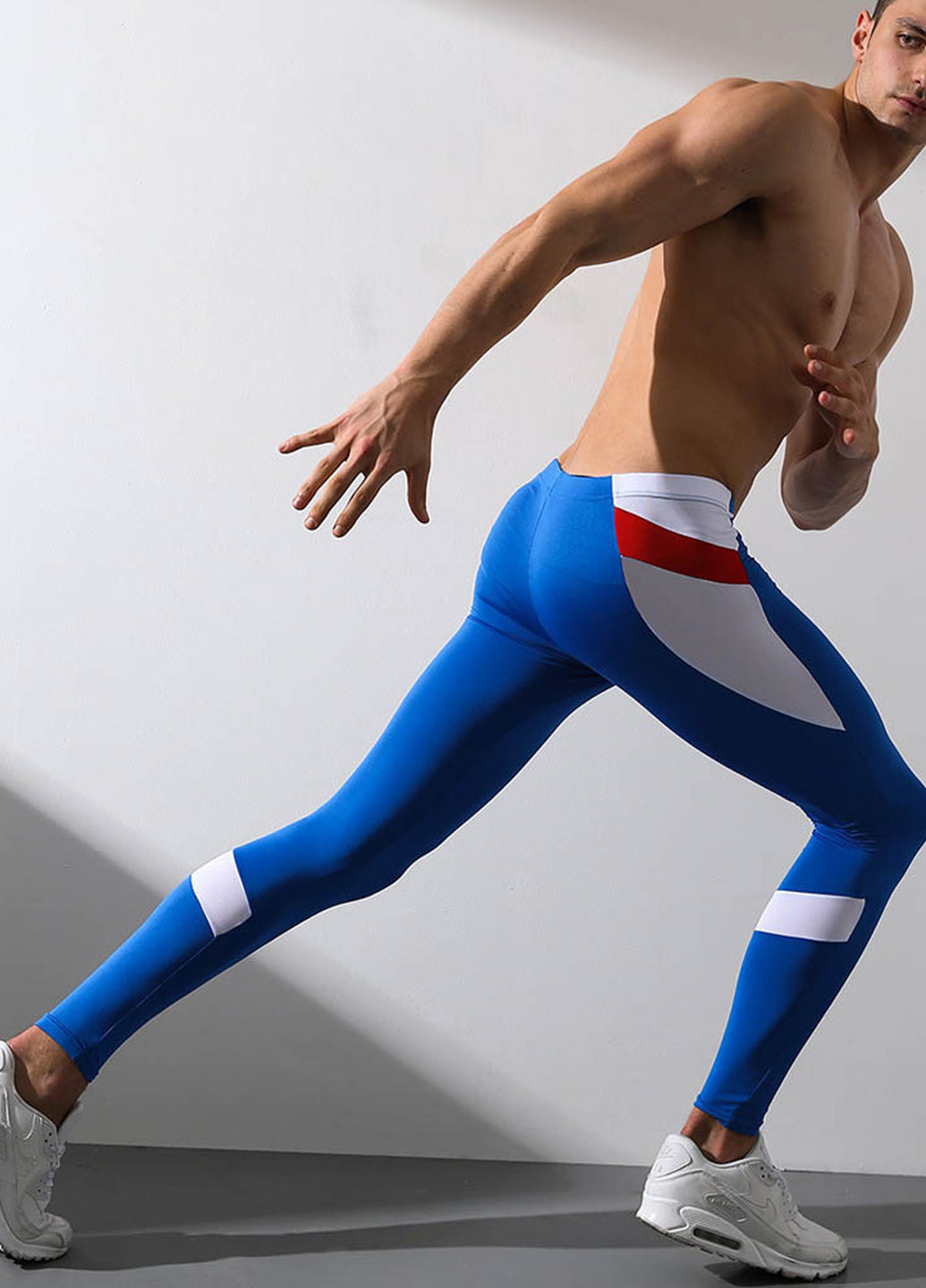 Синие спортивные демисезонные зауженные брюки SuperBody