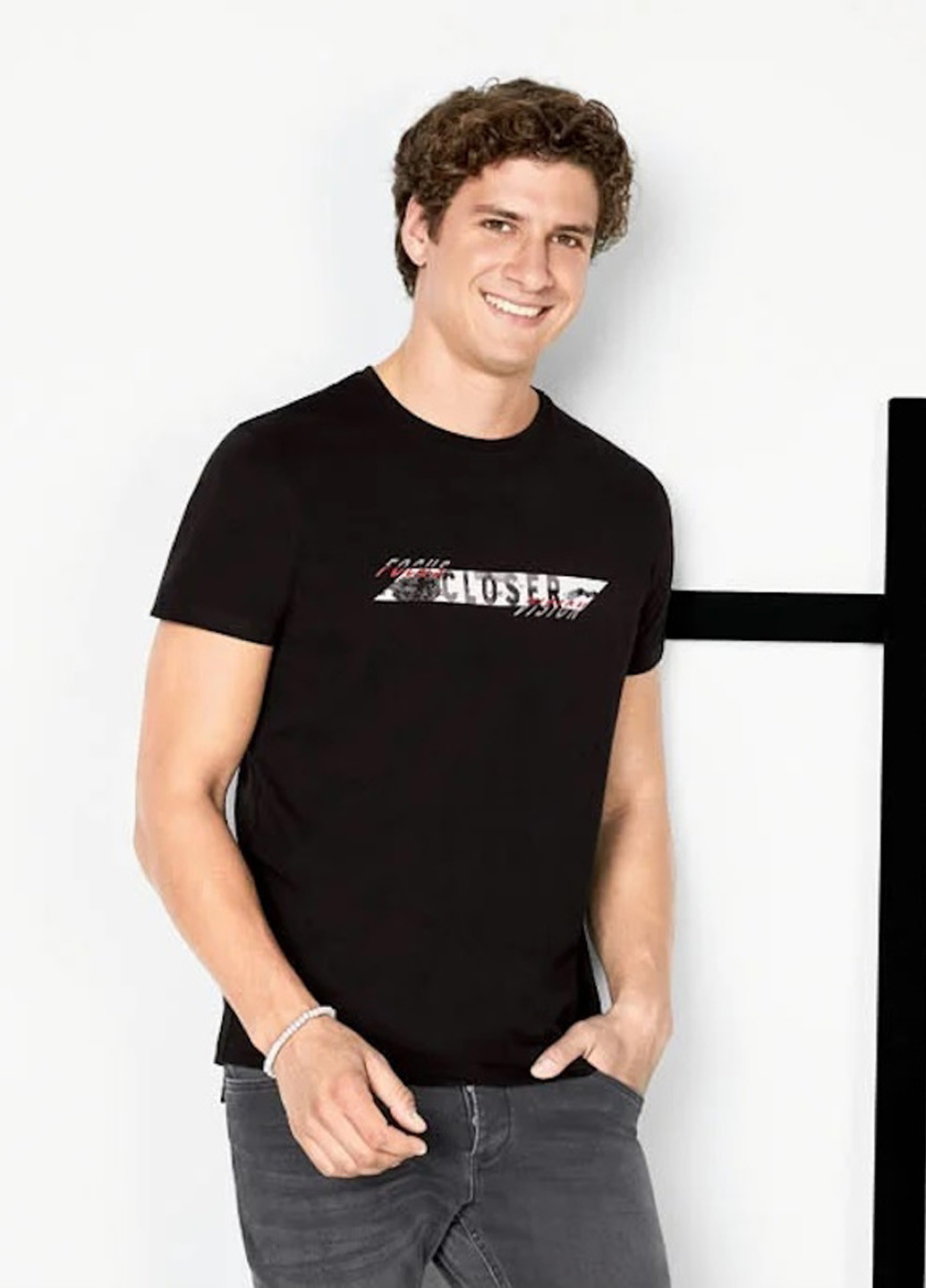 Чорна футболка Livergy