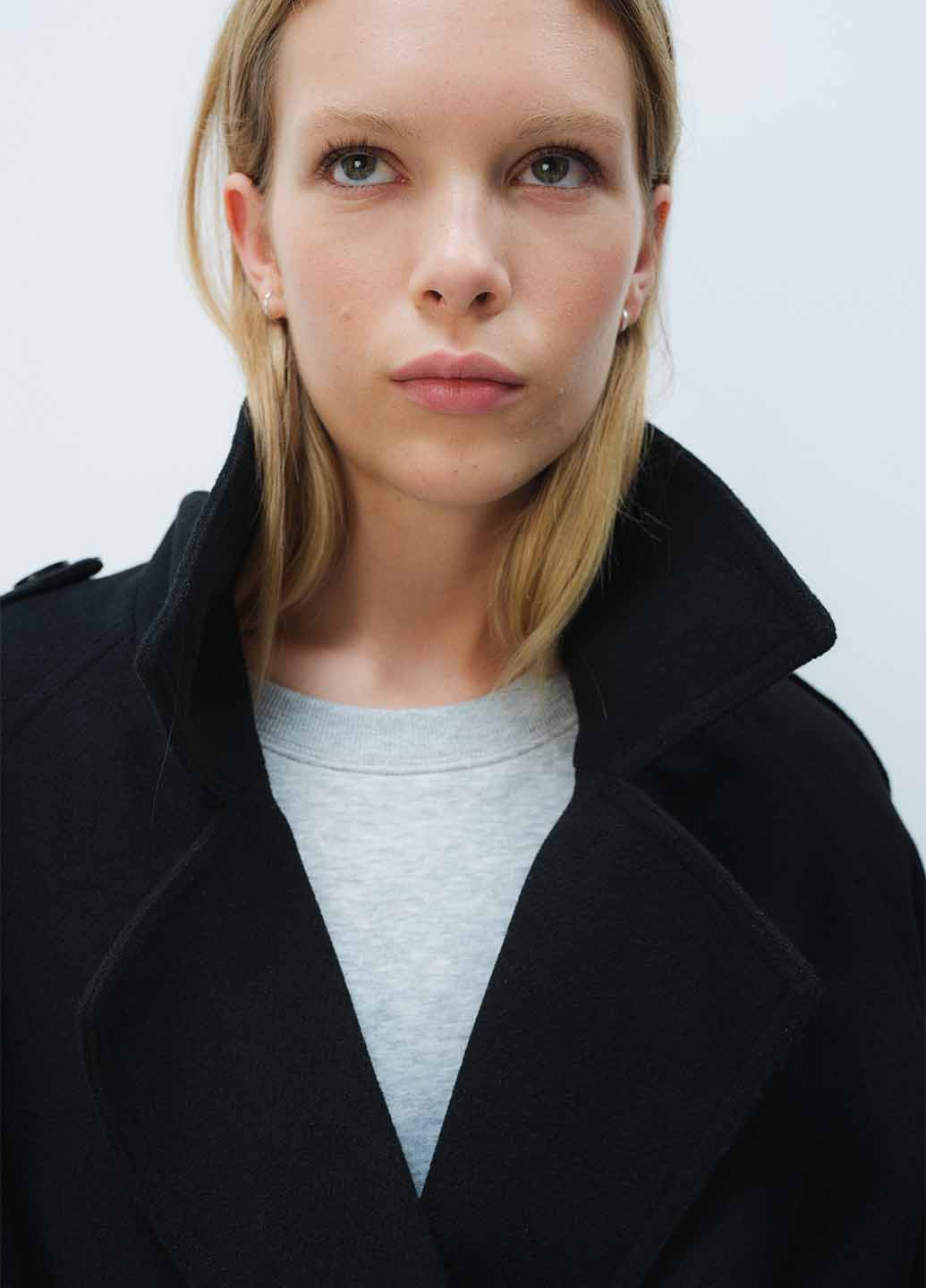 Черное демисезонное Пальто двубортное H&M