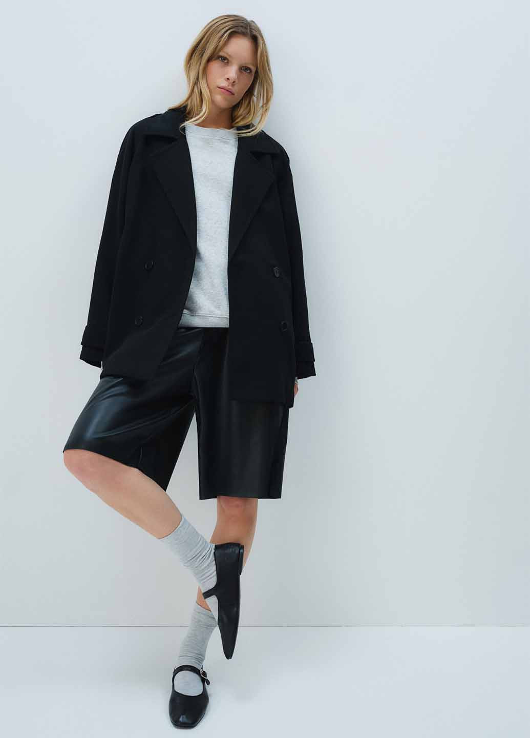 Черное демисезонное Пальто двубортное H&M