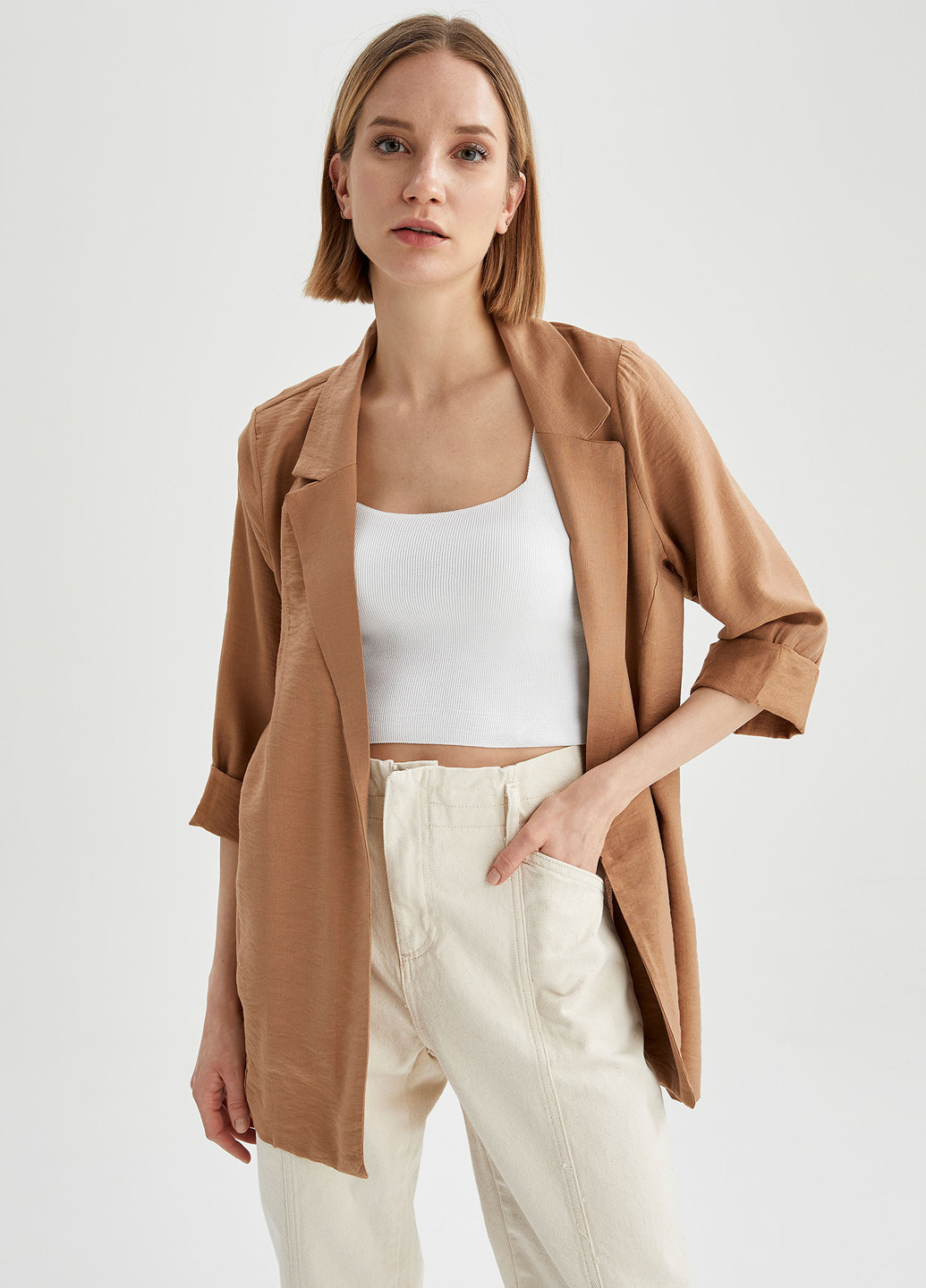 Светло-коричневый женский пиджак DeFacto - летний