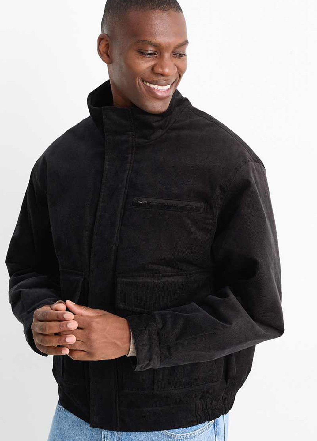 Чорна демісезонна куртка C&A