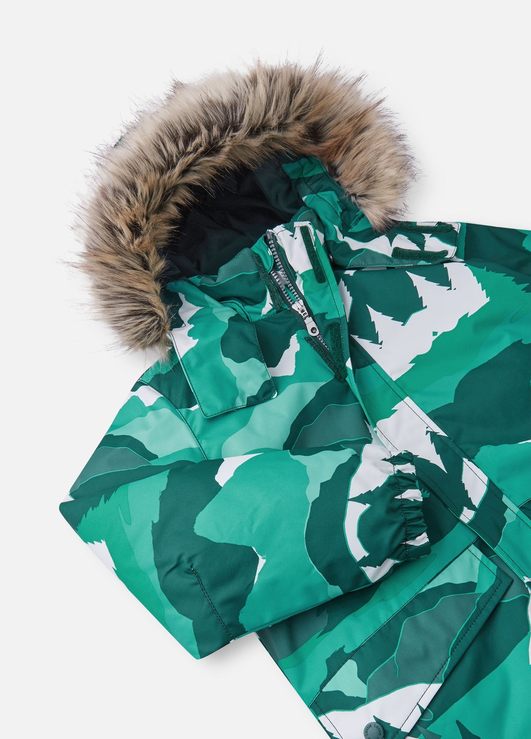 Зеленая зимняя куртка зимняя Lassie STEFFAN