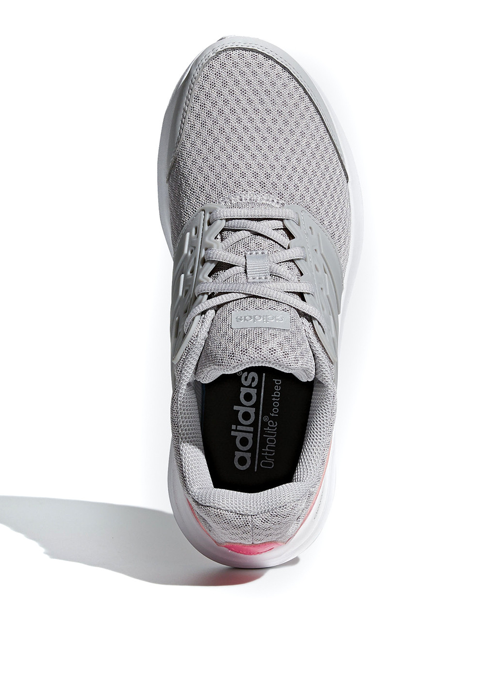 Серые демисезонные кроссовки adidas