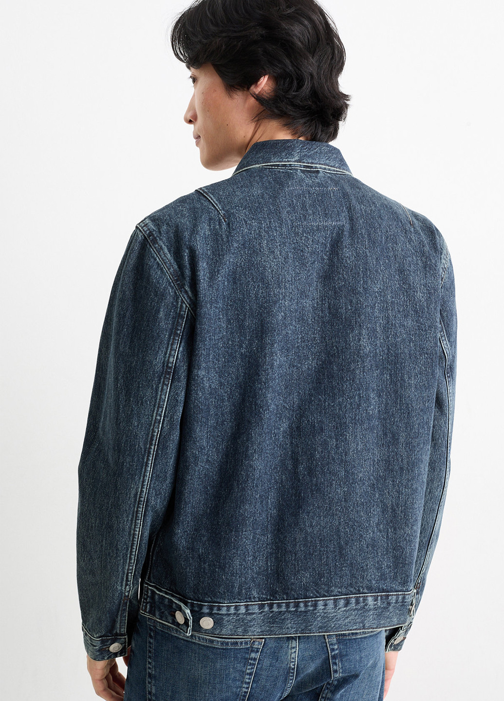 Темно-синя демісезонна куртка C&A