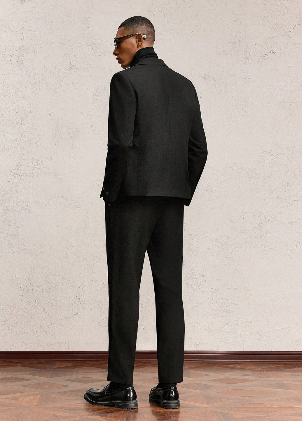 Чорний демісезонний костюм (піджак, штани) брючний SHEIN