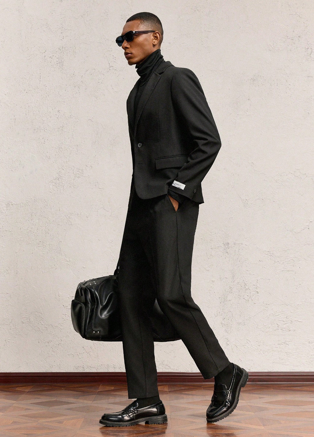 Чорний демісезонний костюм (піджак, штани) брючний SHEIN