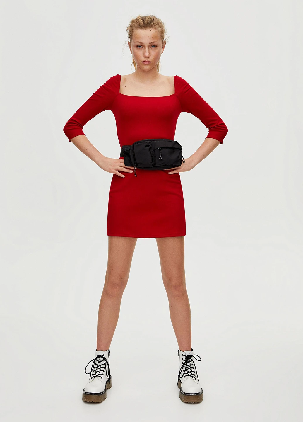Красное кэжуал платье футляр Pull & Bear однотонное