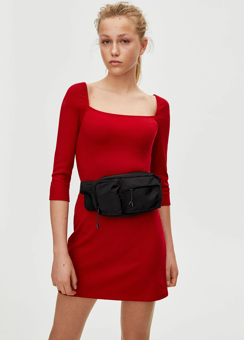 Красное кэжуал платье футляр Pull & Bear однотонное