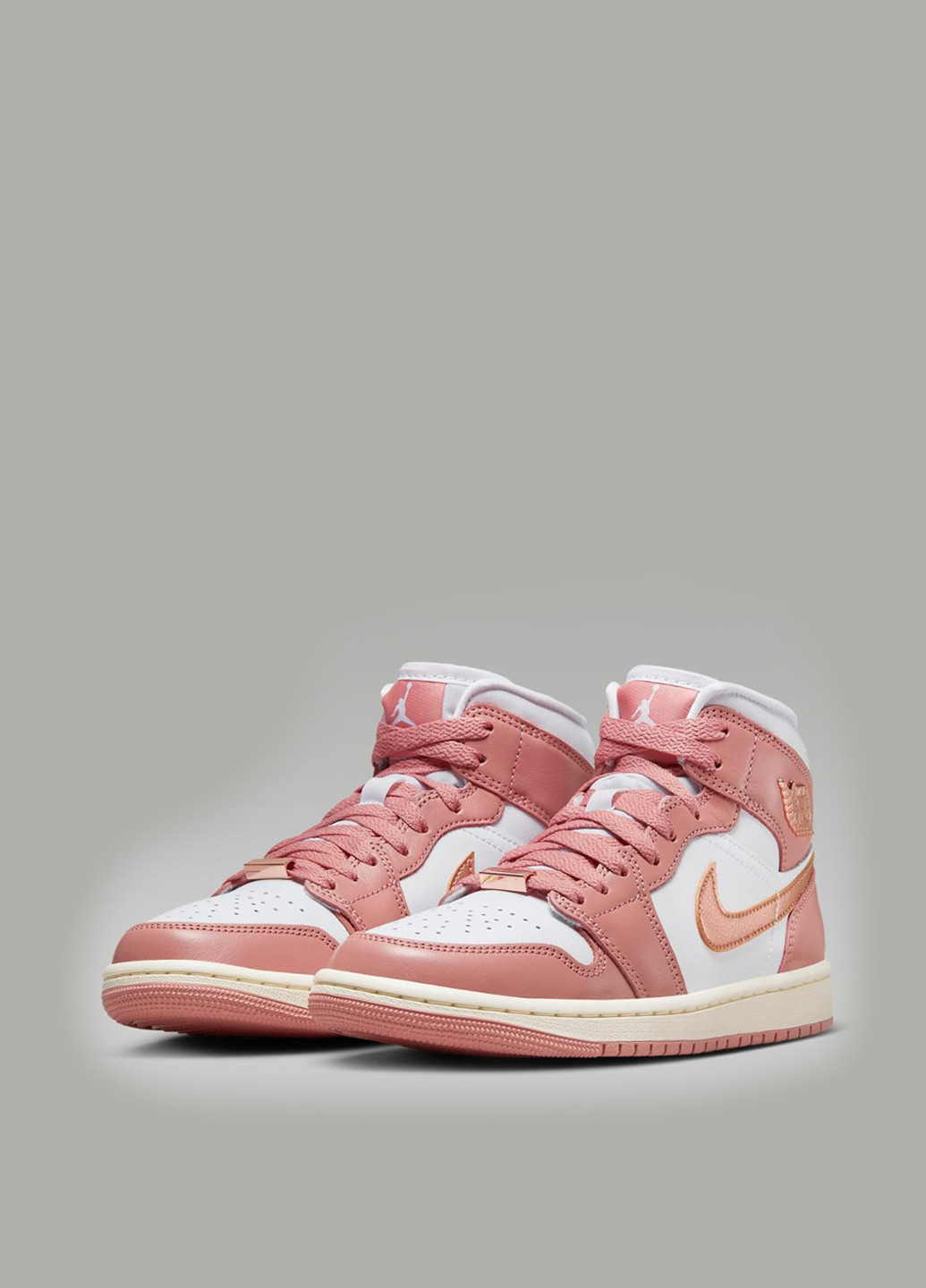 Светло-розовые демисезонные кроссовки fb9892-670_2024 Jordan WMNS 1 MID SE