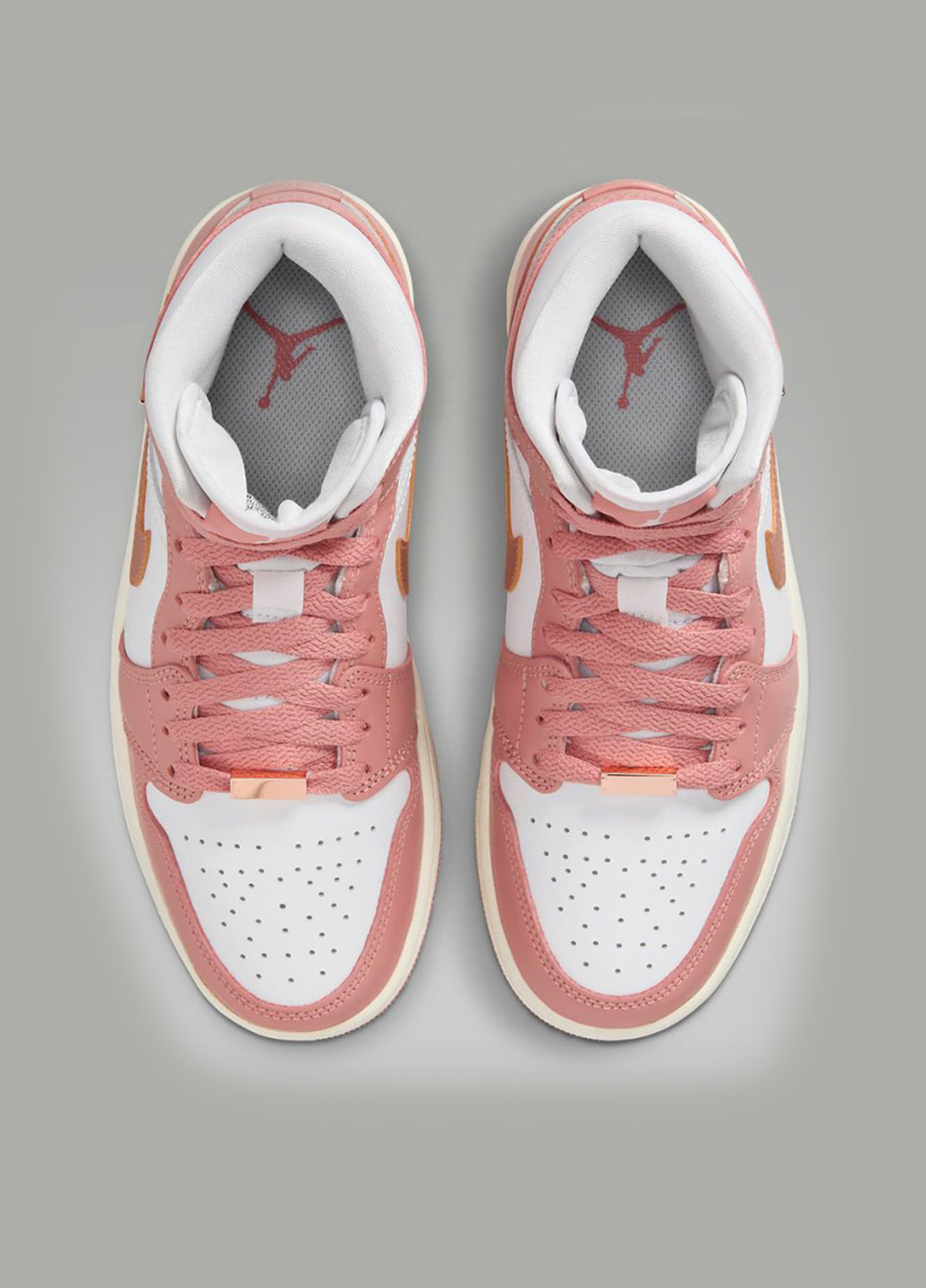 Світло-рожеві осінні кросівки fb9892-670_2024 Jordan WMNS 1 MID SE