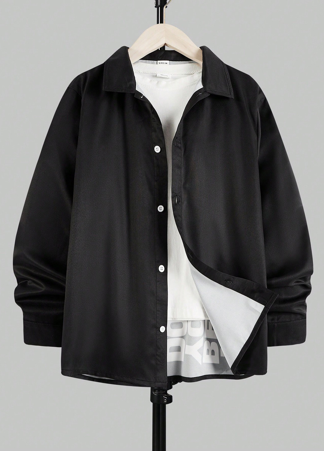 Черная кэжуал рубашка с надписями SHEIN