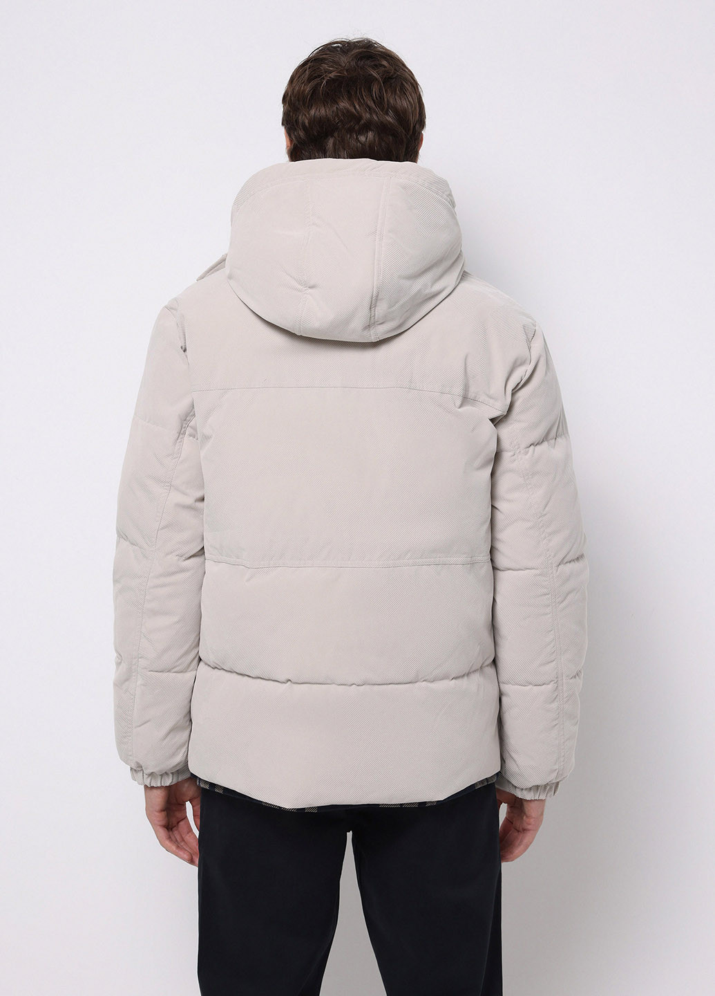 Бежевая зимняя куртка Colin's