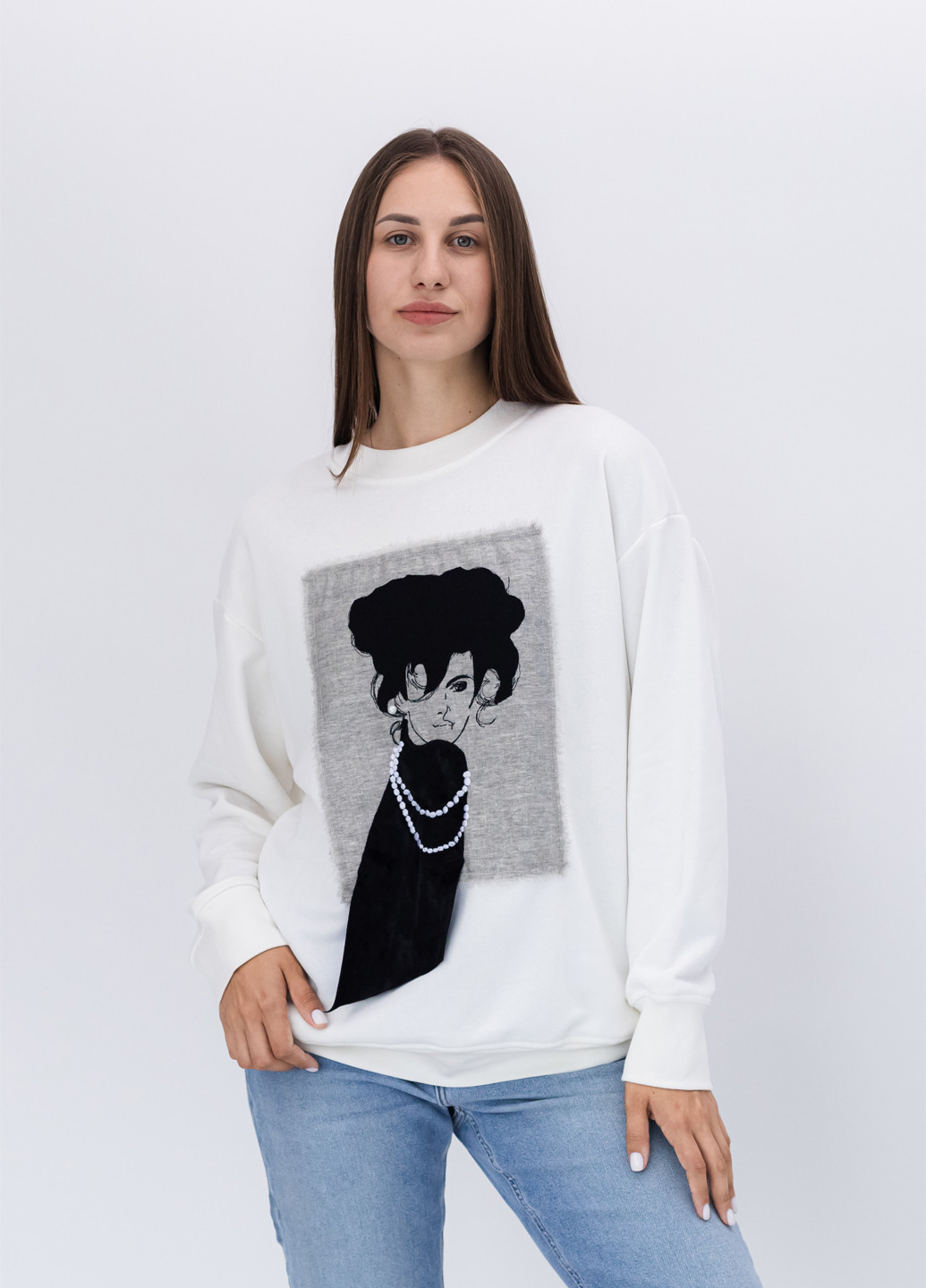 Белый свитшот Nora Kvittin однотонный аппликация, вышивка, нашивки (301079922)