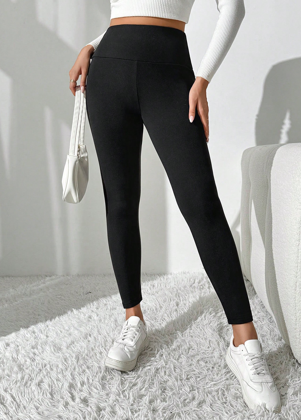 Черные зимние леггинсы SHEIN