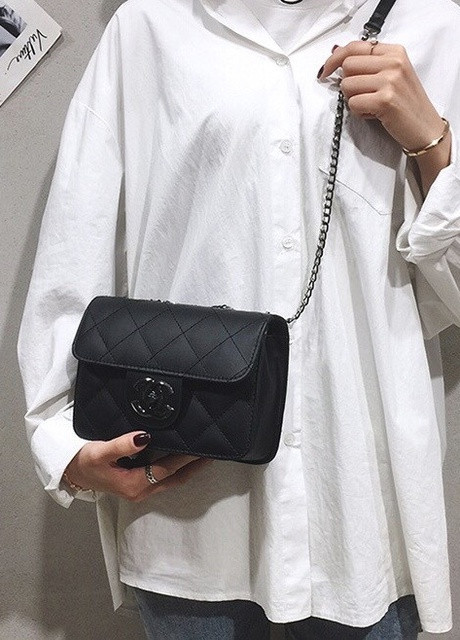 Женская классическая сумочка кросс-боди на цепочке черная NoName (251204088)