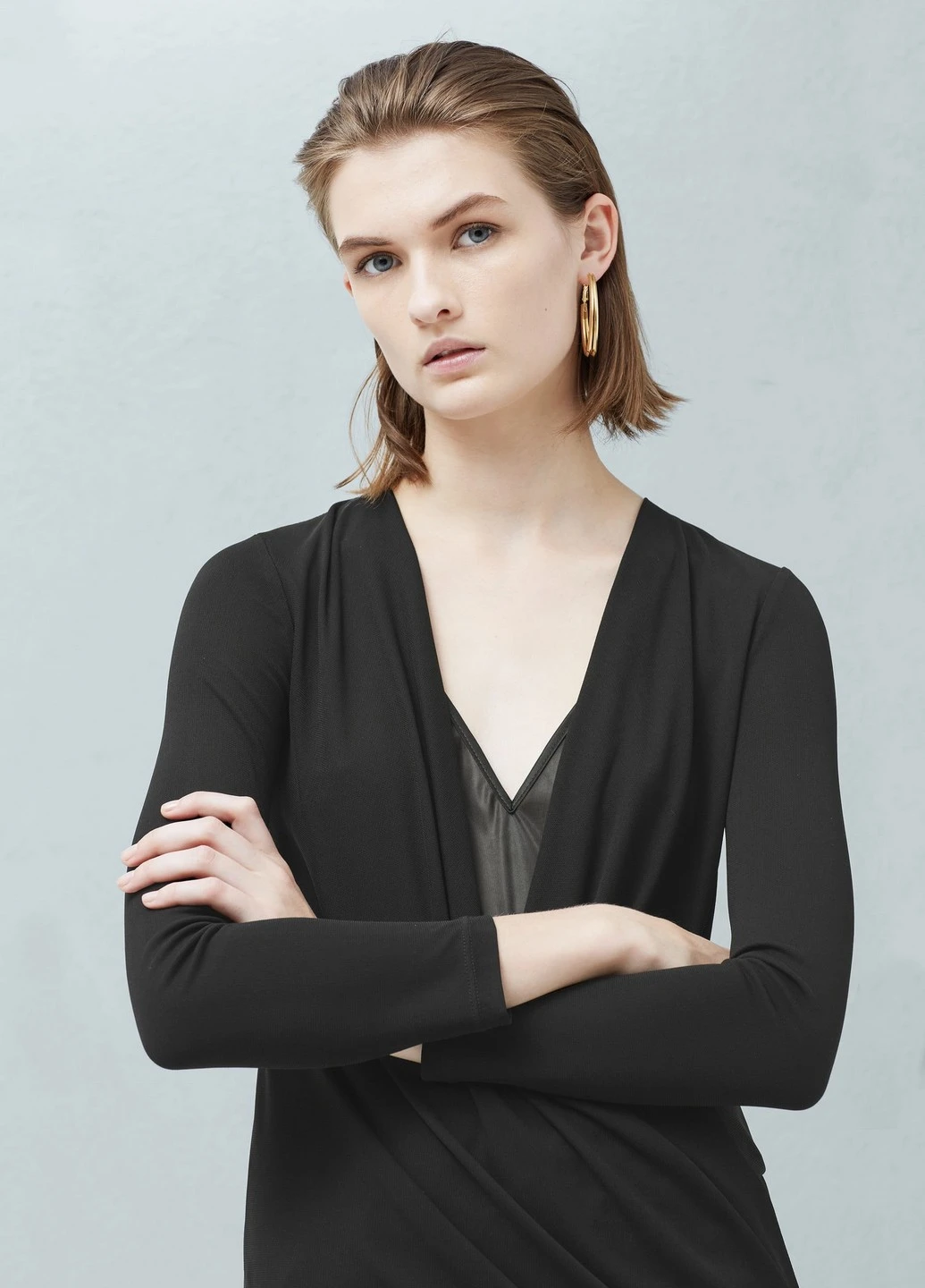 Черное кэжуал платье Mango однотонное