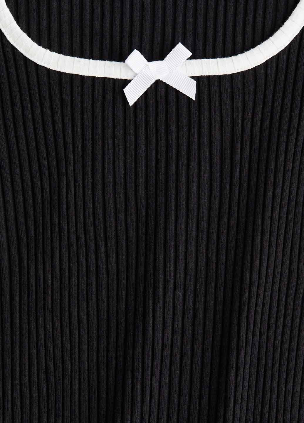 Черное кэжуал платье а-силуэт H&M однотонное