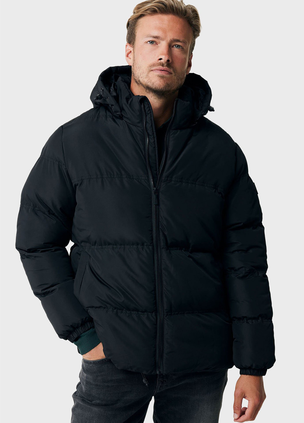 Черная зимняя куртка Mexx