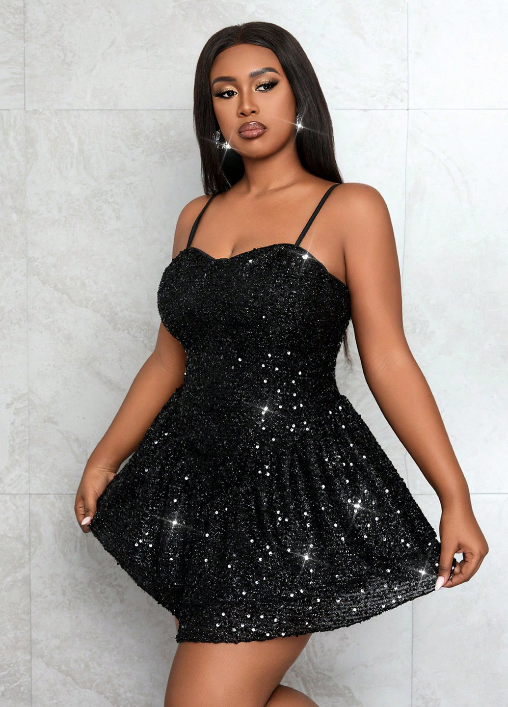 Черное коктейльное, вечернее платье клеш SHEIN однотонное