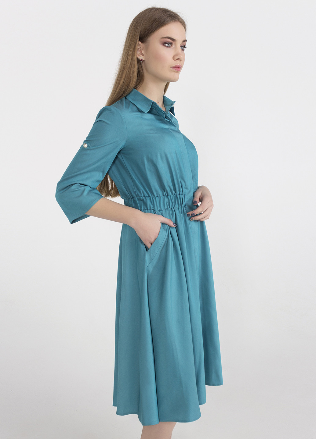 Бирюзовое кэжуал платье Viravi Wear однотонное